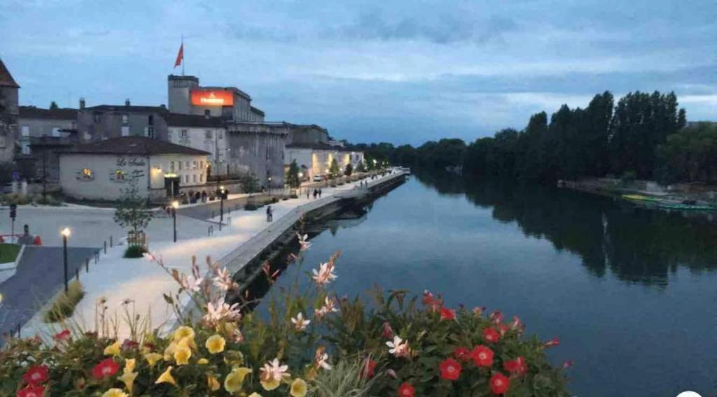 Апартаменти Le Rio Grande #100M Des Quais Коньяк Екстер'єр фото
